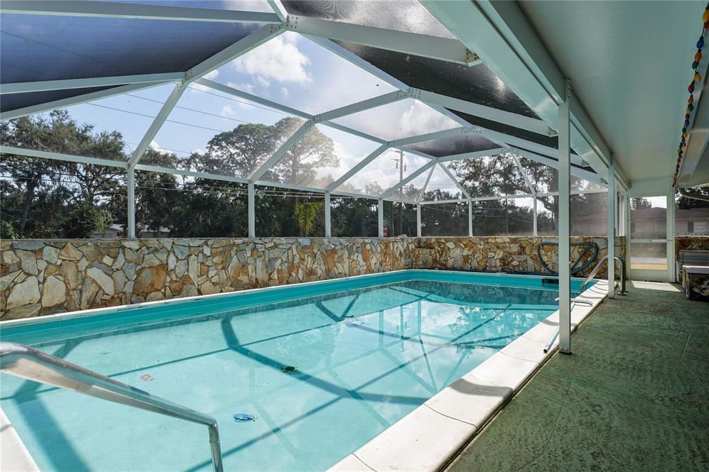 Activo con contrato: $399,000 (3 camas, 2 baños, 2184 Pies cuadrados)