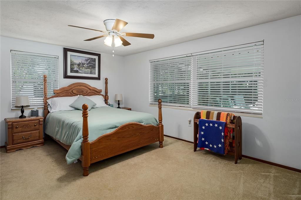 Activo con contrato: $399,000 (3 camas, 2 baños, 2184 Pies cuadrados)