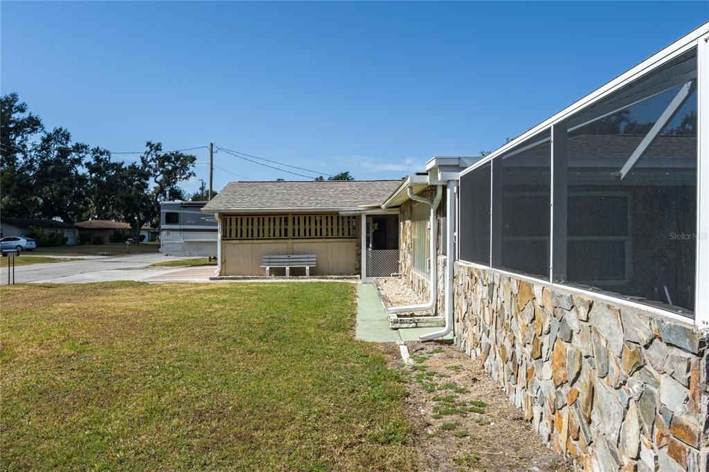 Activo con contrato: $399,000 (3 camas, 2 baños, 2184 Pies cuadrados)