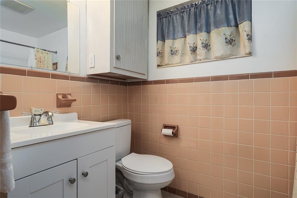 Activo con contrato: $399,000 (3 camas, 2 baños, 2184 Pies cuadrados)