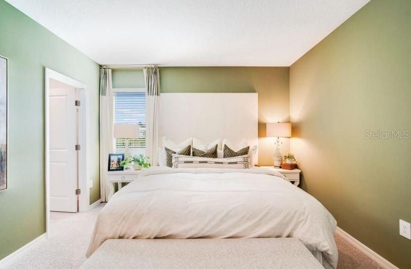 На продажу: $368,384 (4 спален, 3 ванн, 2106 Квадратных фут)