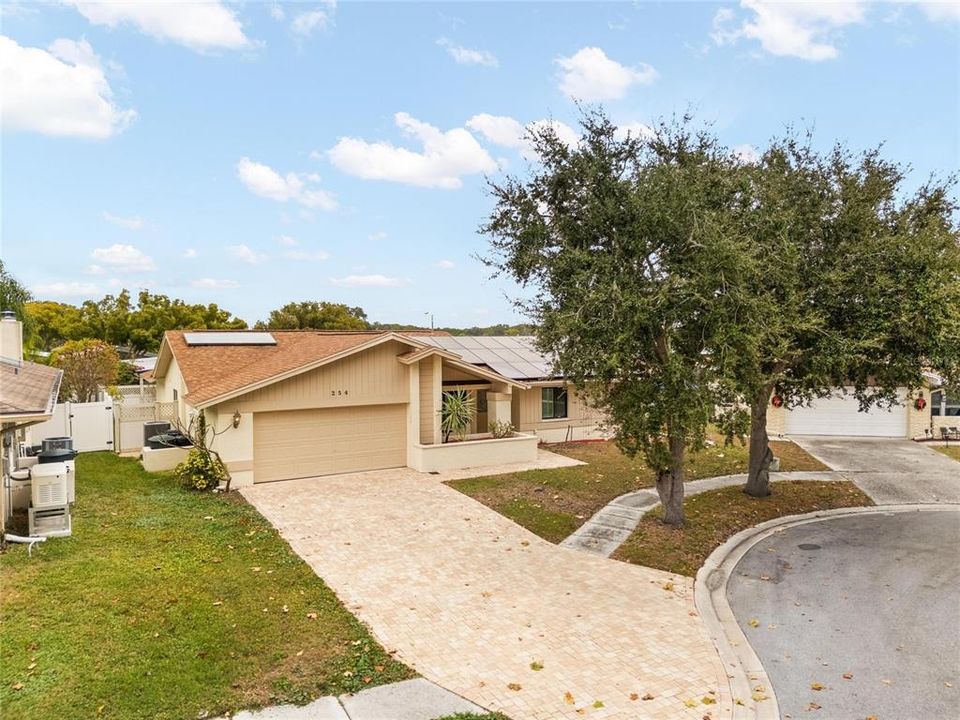 For Sale: $579,737 (4 beds, 2 baths, 2172 Square Feet)