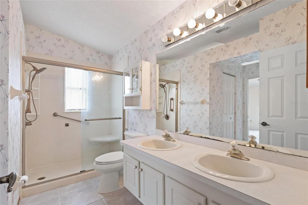 For Sale: $579,737 (4 beds, 2 baths, 2172 Square Feet)