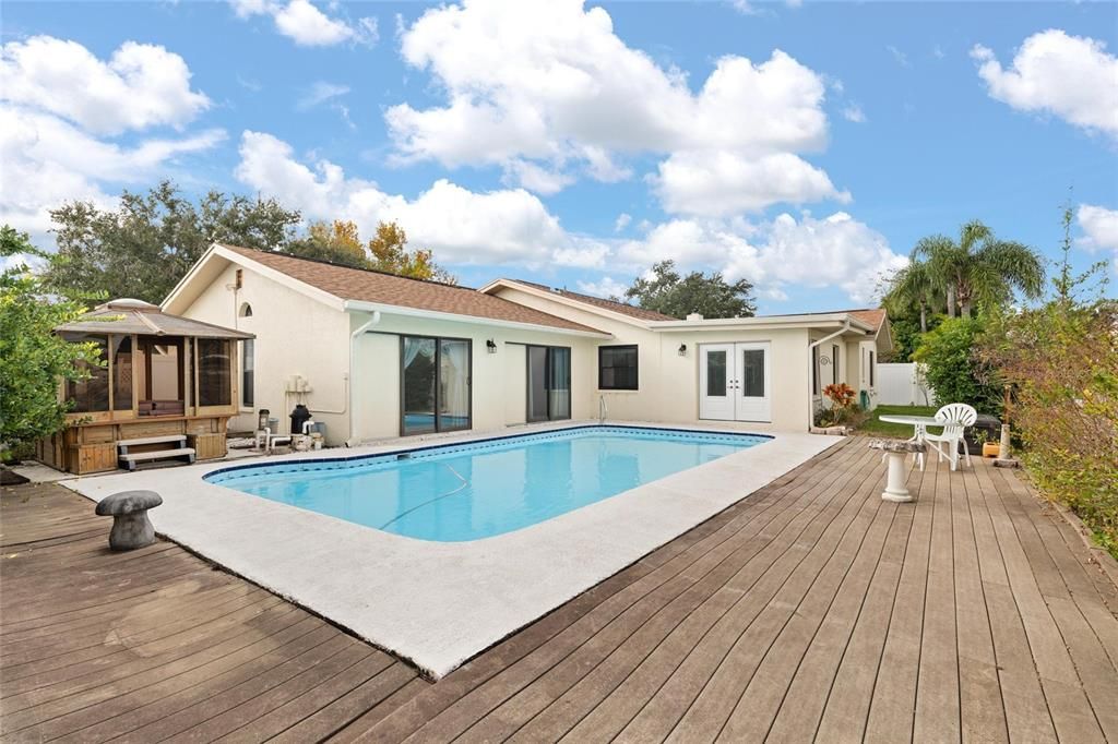 For Sale: $579,737 (4 beds, 2 baths, 2172 Square Feet)