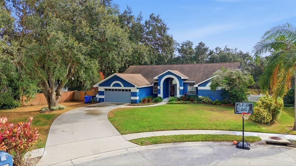 En Venta: $660,000 (4 camas, 3 baños, 2776 Pies cuadrados)