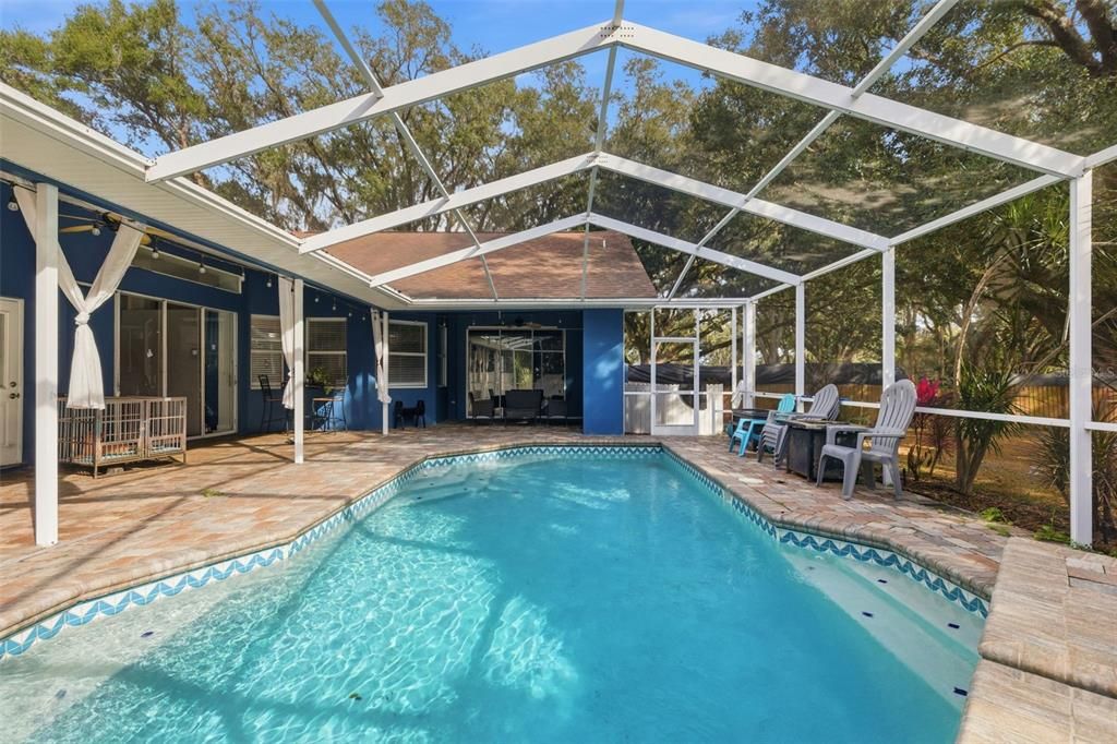 En Venta: $660,000 (4 camas, 3 baños, 2776 Pies cuadrados)