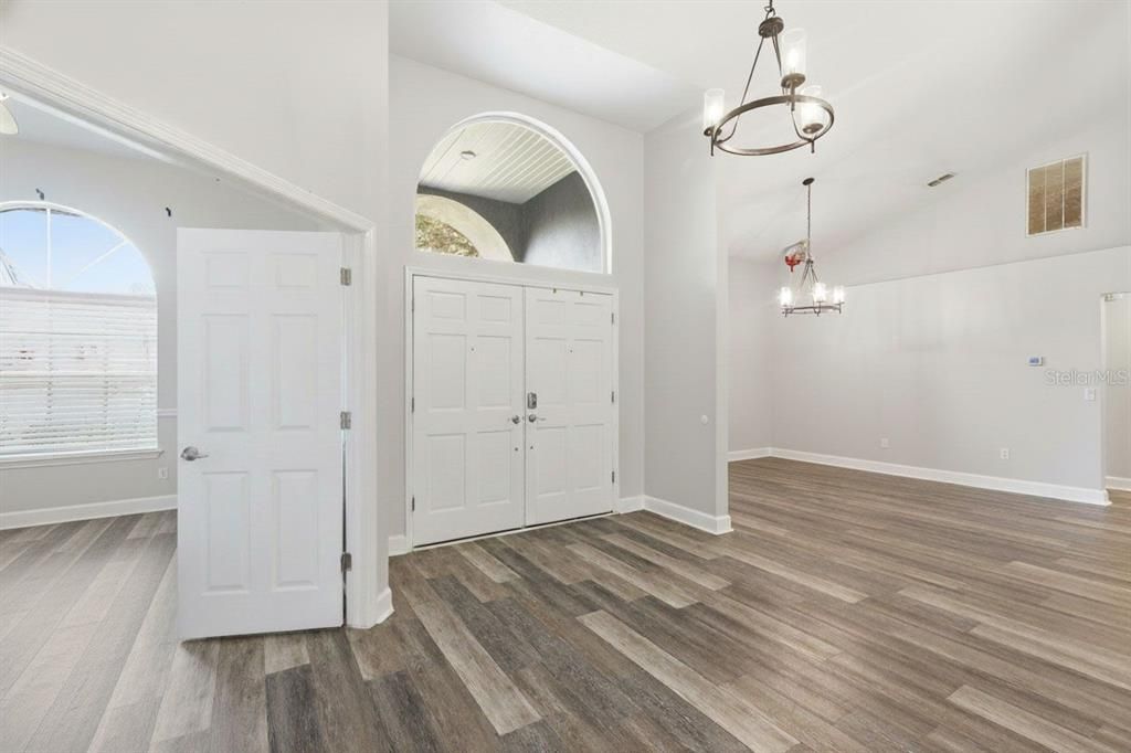 En Venta: $660,000 (4 camas, 3 baños, 2776 Pies cuadrados)