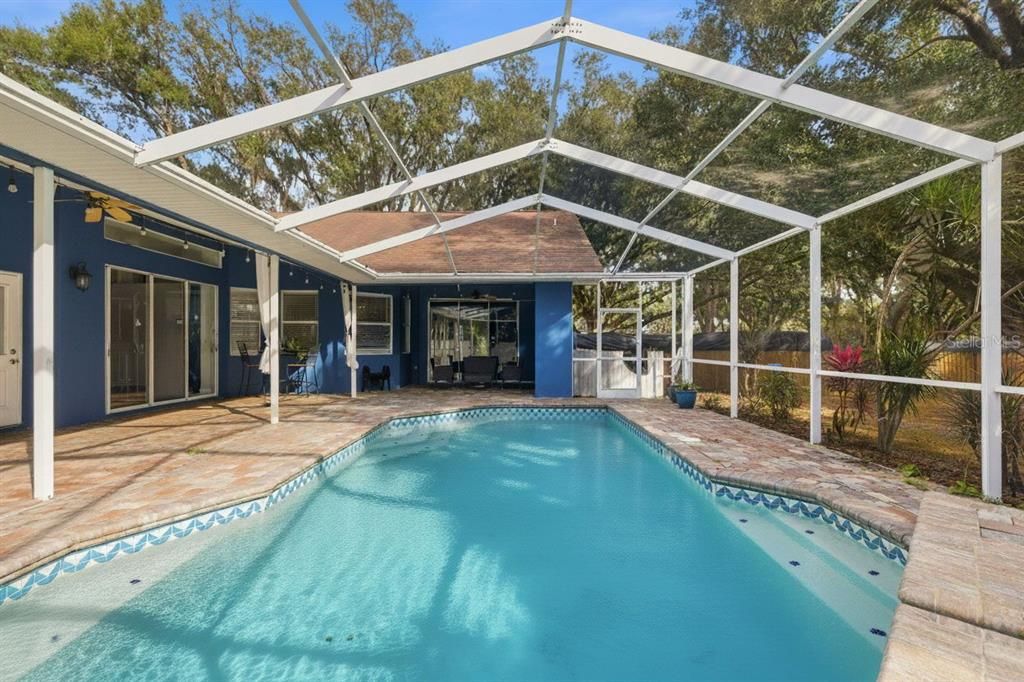 En Venta: $660,000 (4 camas, 3 baños, 2776 Pies cuadrados)