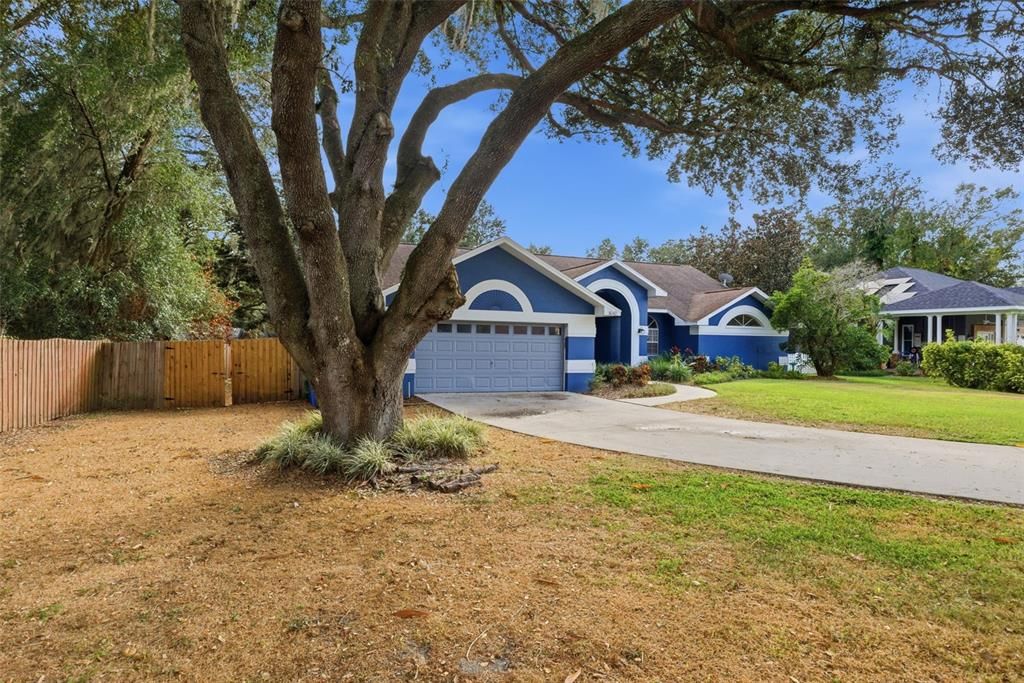 En Venta: $660,000 (4 camas, 3 baños, 2776 Pies cuadrados)