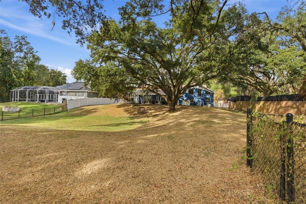 En Venta: $660,000 (4 camas, 3 baños, 2776 Pies cuadrados)