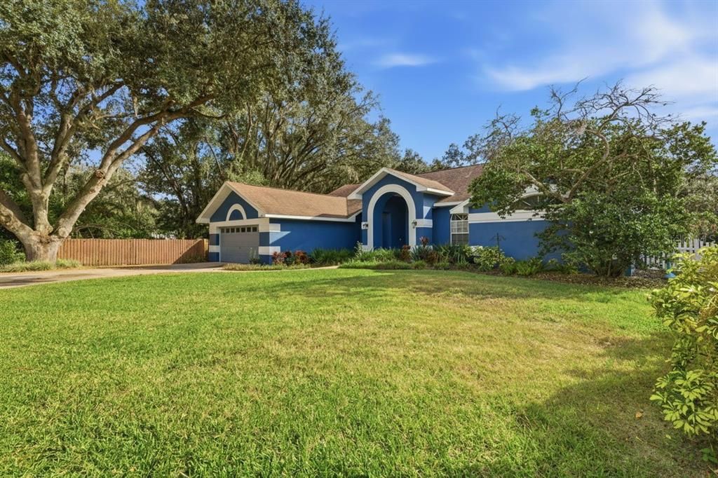 En Venta: $660,000 (4 camas, 3 baños, 2776 Pies cuadrados)