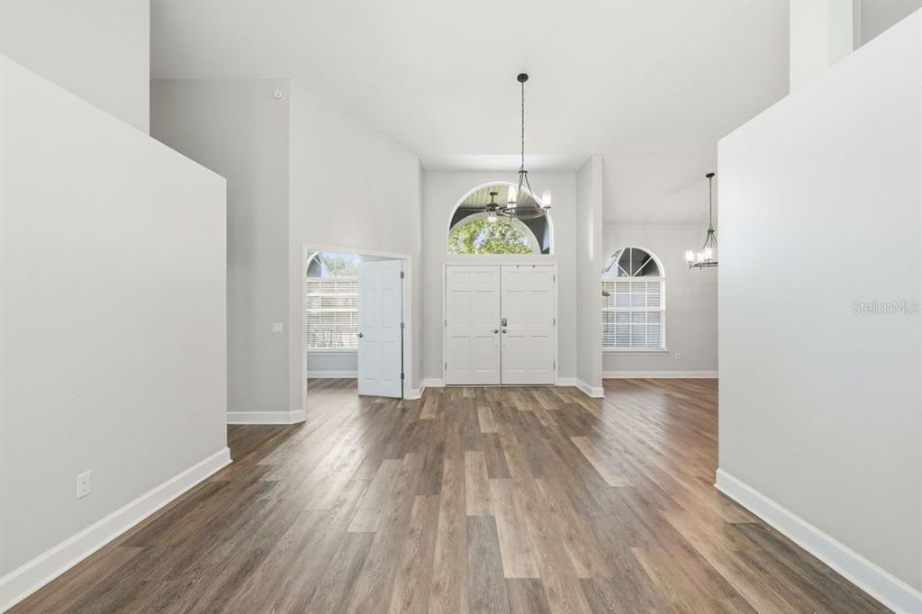 En Venta: $660,000 (4 camas, 3 baños, 2776 Pies cuadrados)