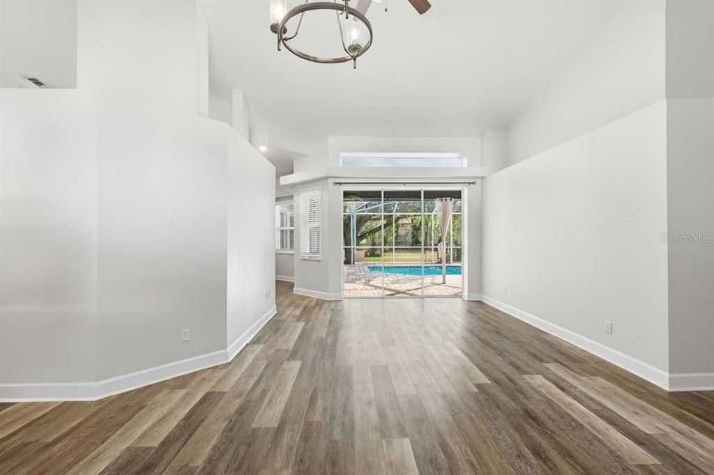 En Venta: $660,000 (4 camas, 3 baños, 2776 Pies cuadrados)