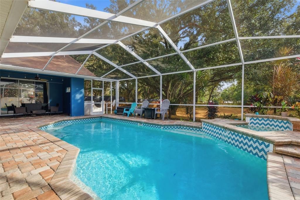 En Venta: $660,000 (4 camas, 3 baños, 2776 Pies cuadrados)