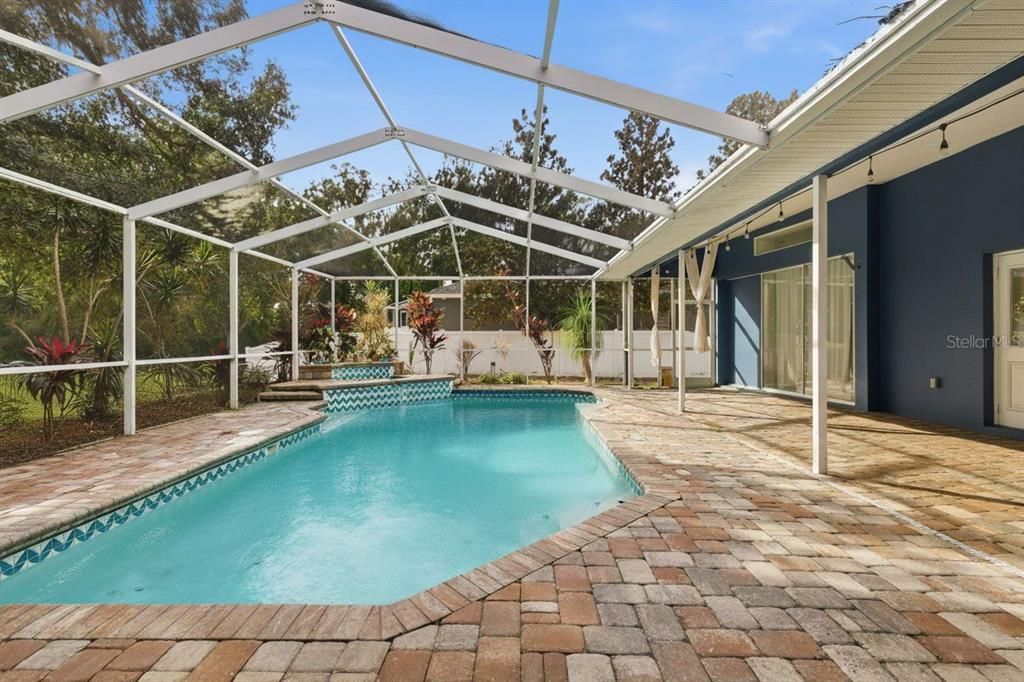 En Venta: $660,000 (4 camas, 3 baños, 2776 Pies cuadrados)