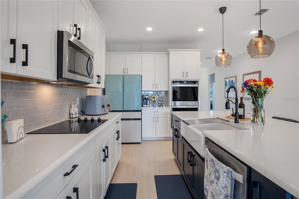 На продажу: $675,995 (4 спален, 3 ванн, 2092 Квадратных фут)