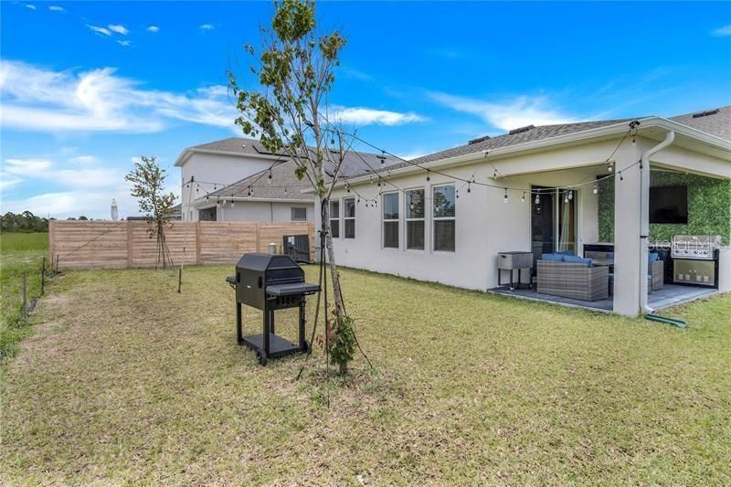 На продажу: $675,995 (4 спален, 3 ванн, 2092 Квадратных фут)