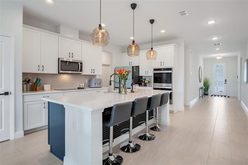 На продажу: $675,995 (4 спален, 3 ванн, 2092 Квадратных фут)