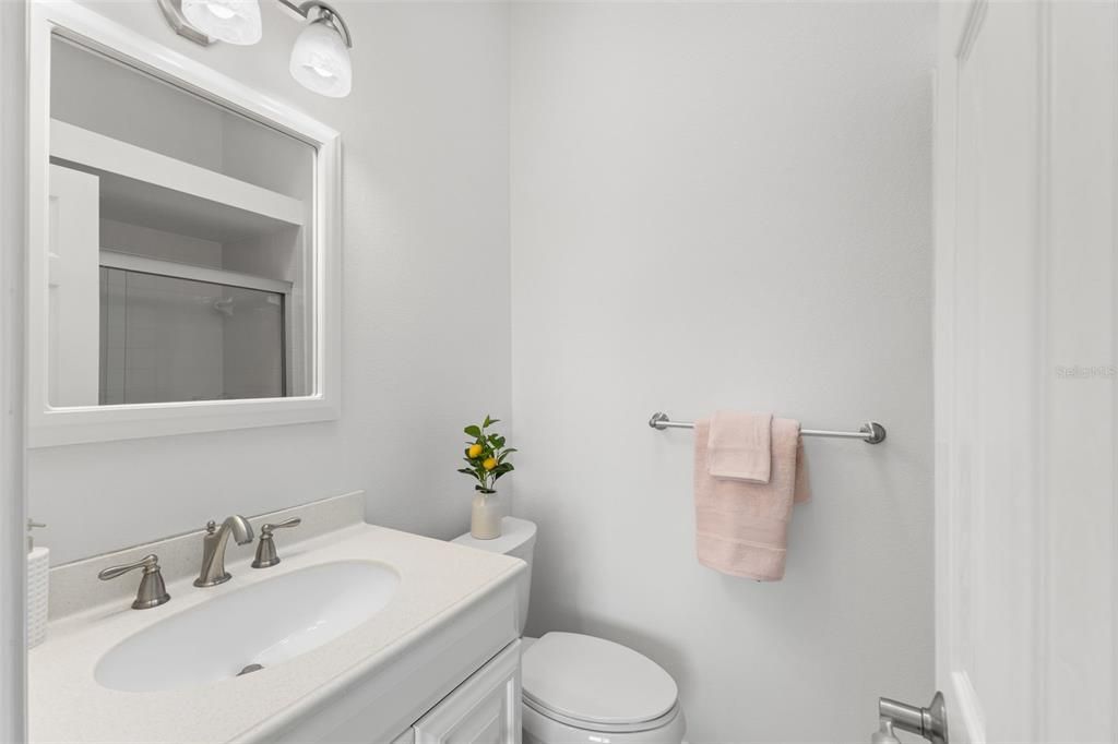 На продажу: $749,900 (3 спален, 3 ванн, 1585 Квадратных фут)