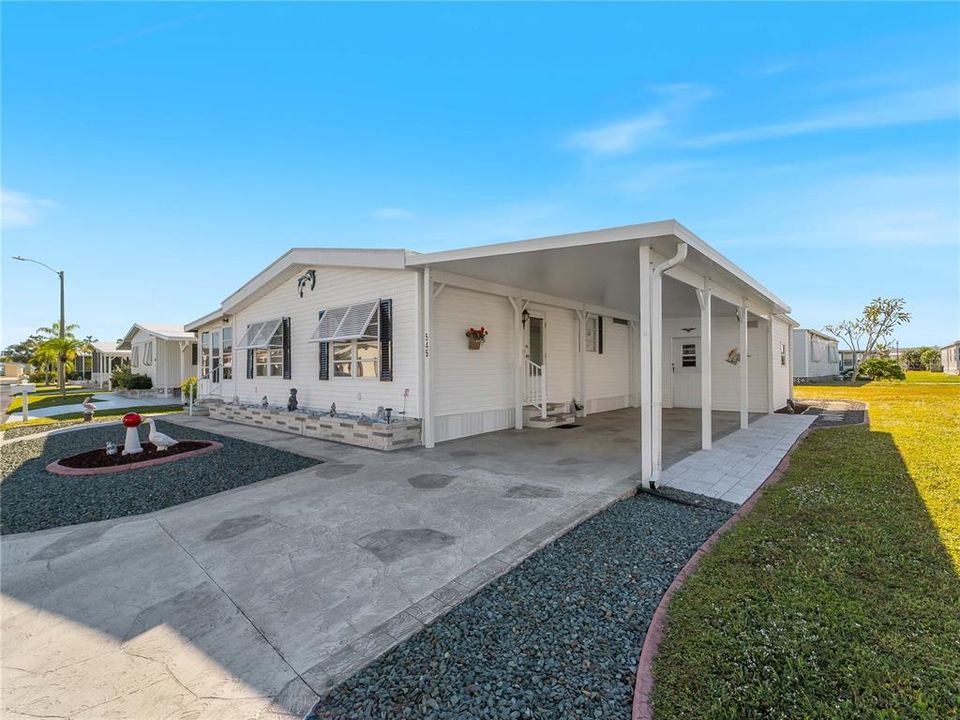 Activo con contrato: $175,000 (2 camas, 2 baños, 1056 Pies cuadrados)