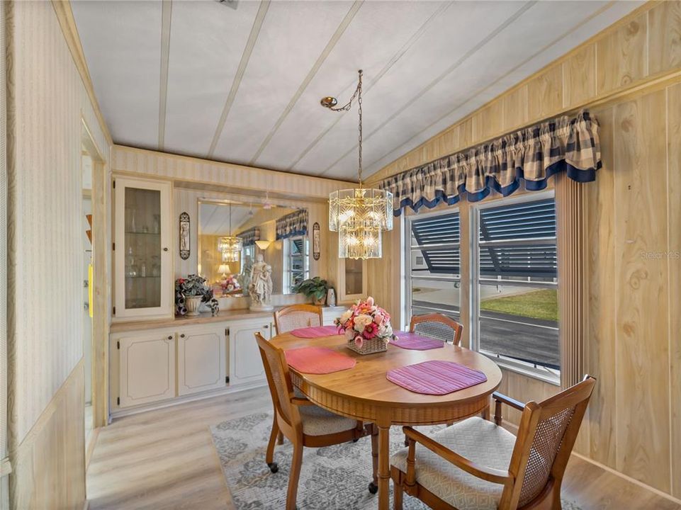 Activo con contrato: $175,000 (2 camas, 2 baños, 1056 Pies cuadrados)