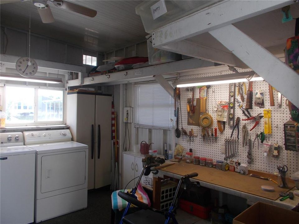 Activo con contrato: $175,000 (2 camas, 2 baños, 1056 Pies cuadrados)