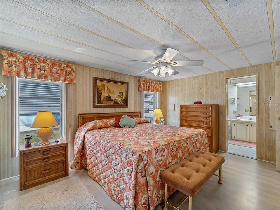 Activo con contrato: $175,000 (2 camas, 2 baños, 1056 Pies cuadrados)