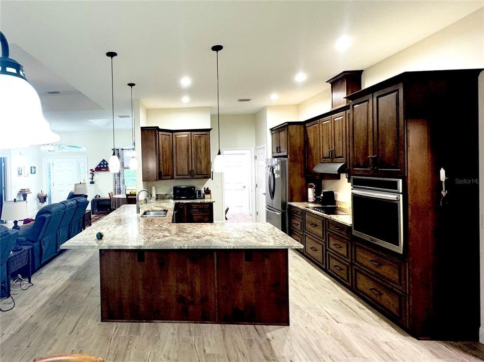 For Sale: $439,000 (3 beds, 2 baths, 2189 Square Feet)