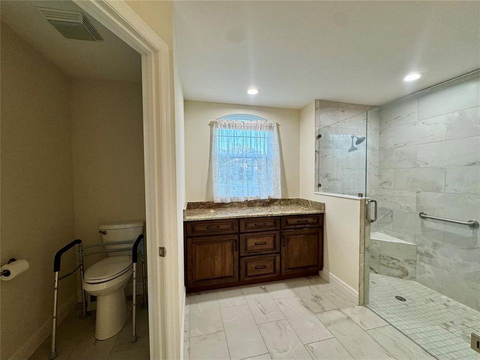 For Sale: $439,000 (3 beds, 2 baths, 2189 Square Feet)