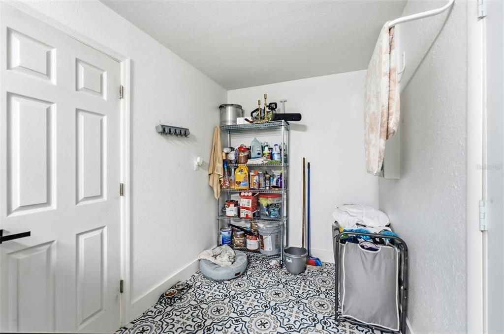 待售: $465,000 (3 贝兹, 2 浴室, 1727 平方英尺)