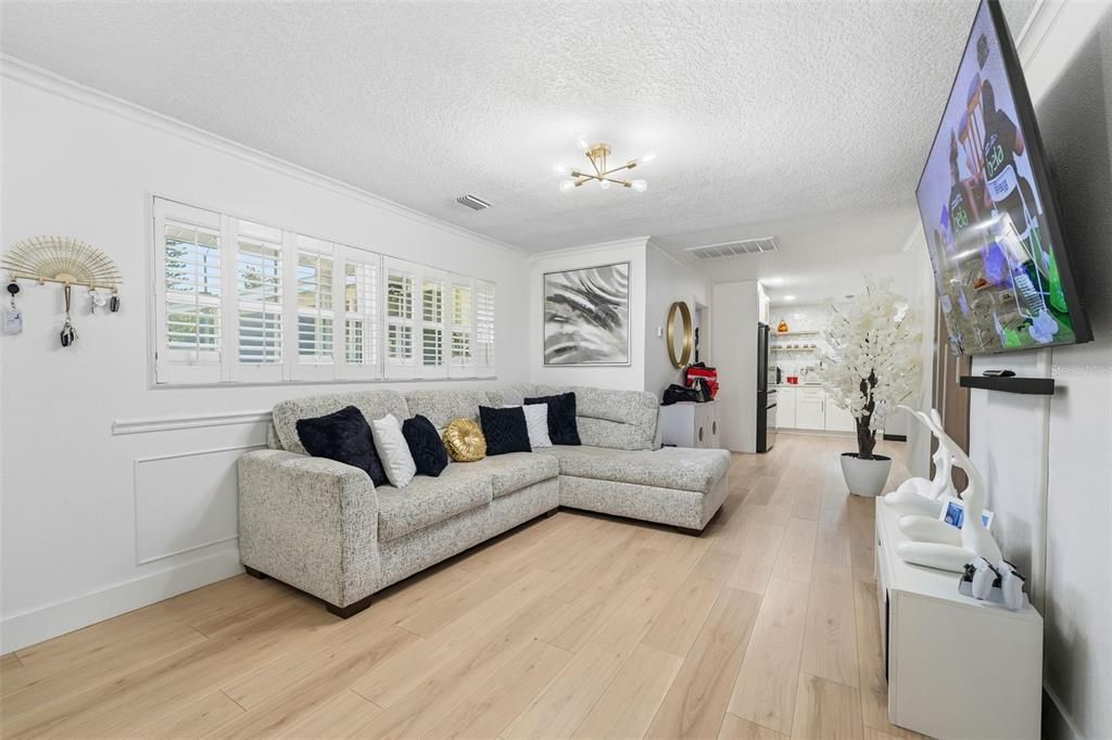 待售: $465,000 (3 贝兹, 2 浴室, 1727 平方英尺)