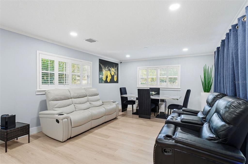 待售: $465,000 (3 贝兹, 2 浴室, 1727 平方英尺)