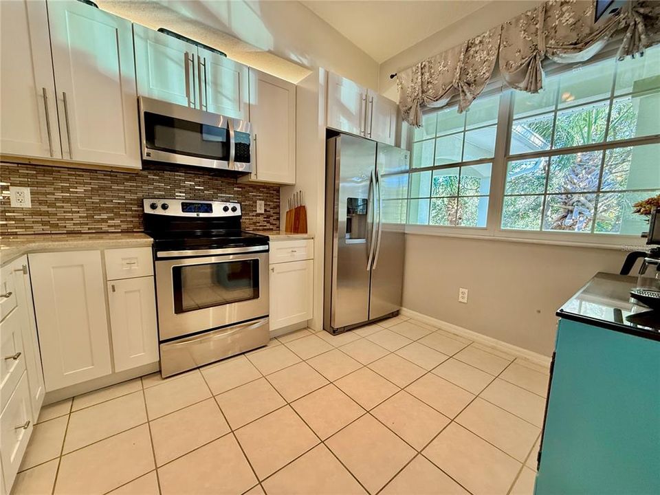 待售: $249,900 (2 贝兹, 2 浴室, 1113 平方英尺)