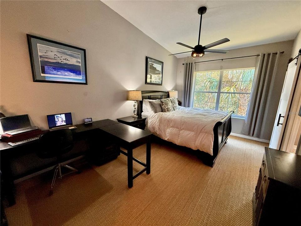 待售: $249,900 (2 贝兹, 2 浴室, 1113 平方英尺)