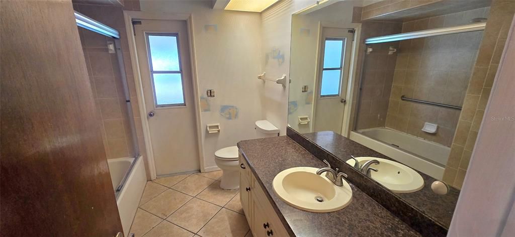 For Sale: $325,000 (3 beds, 2 baths, 2142 Square Feet)