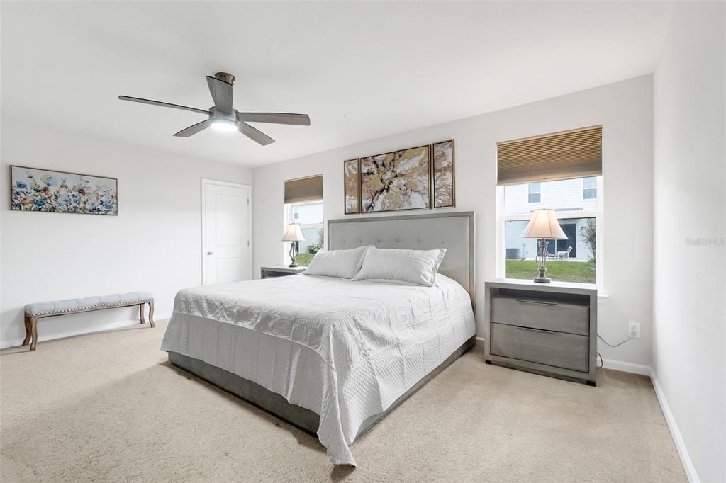 Под контрактом: $2,550 (3 спален, 2 ванн, 1833 Квадратных фут)