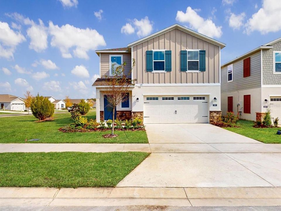 For Rent: $2,190 (4 beds, 2 baths, 1824 Square Feet)