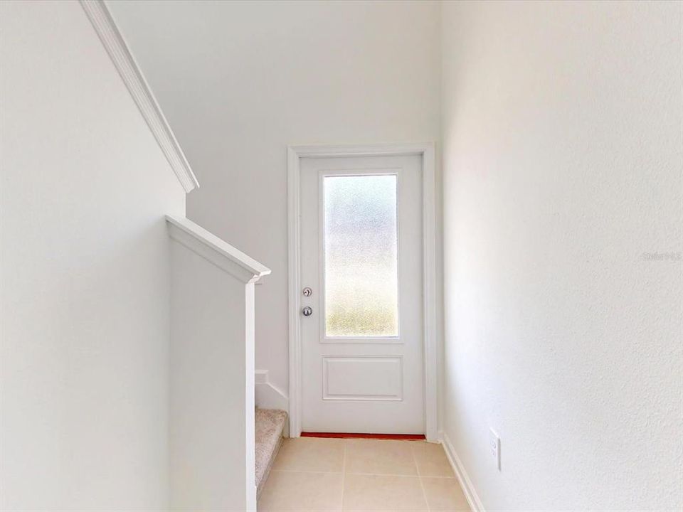 For Rent: $2,190 (4 beds, 2 baths, 1824 Square Feet)