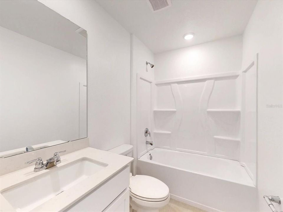 For Rent: $2,190 (4 beds, 2 baths, 1824 Square Feet)