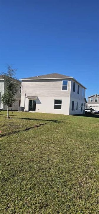 For Rent: $2,190 (4 beds, 2 baths, 1824 Square Feet)