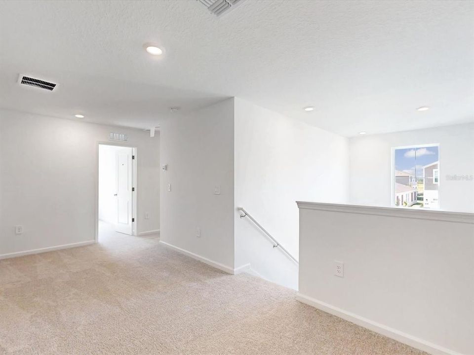 For Rent: $2,190 (4 beds, 2 baths, 1824 Square Feet)