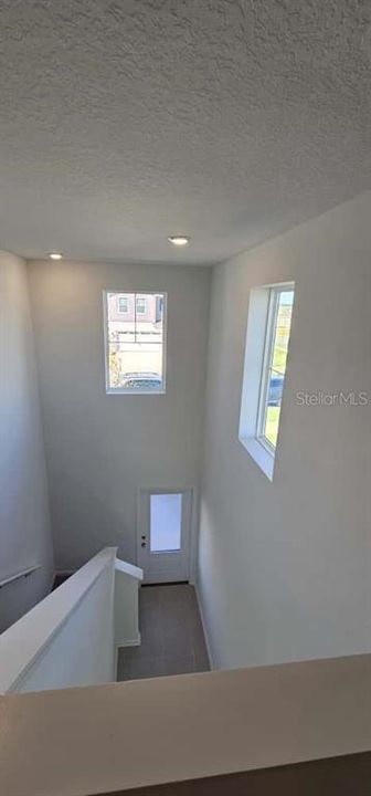 For Rent: $2,190 (4 beds, 2 baths, 1824 Square Feet)