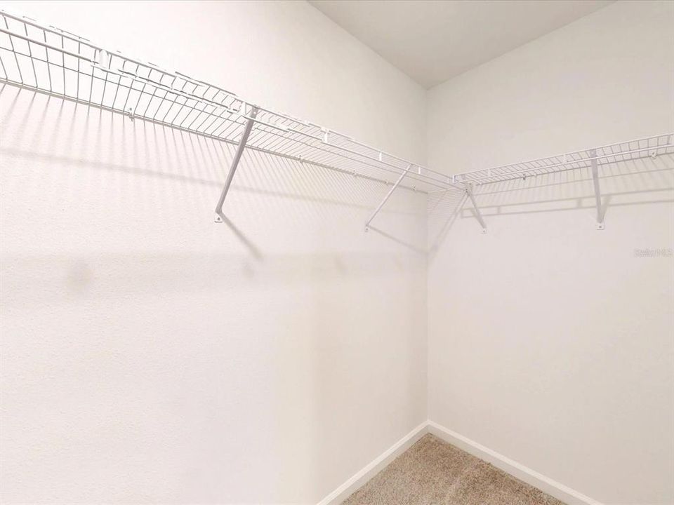 For Rent: $2,190 (4 beds, 2 baths, 1824 Square Feet)