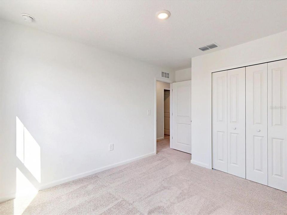 For Rent: $2,190 (4 beds, 2 baths, 1824 Square Feet)