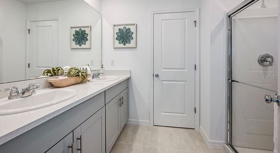 待售: $411,834 (4 贝兹, 3 浴室, 2303 平方英尺)