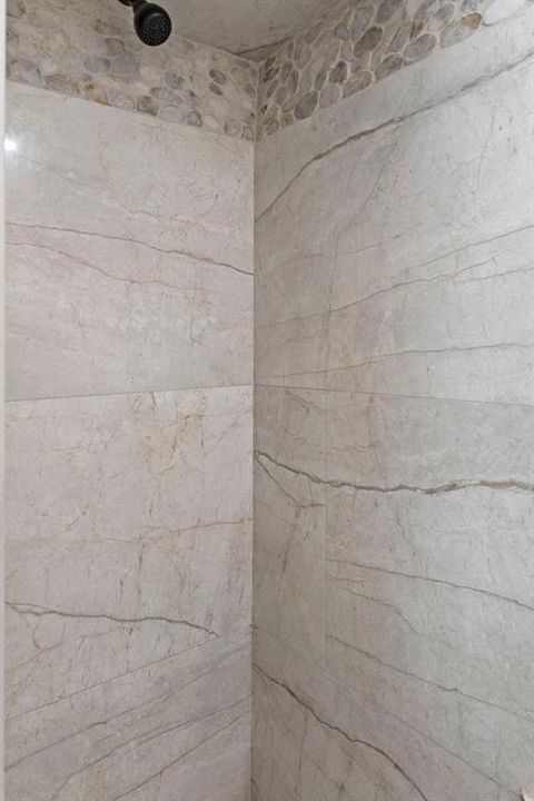 En Venta: $218,000 (2 camas, 2 baños, 950 Pies cuadrados)