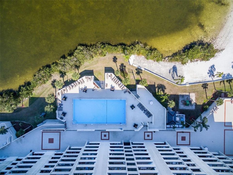 En Venta: $218,000 (2 camas, 2 baños, 950 Pies cuadrados)