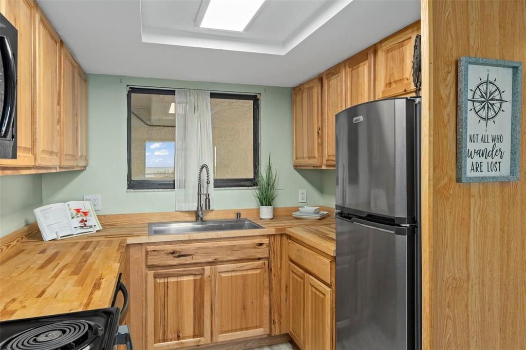 En Venta: $218,000 (2 camas, 2 baños, 950 Pies cuadrados)
