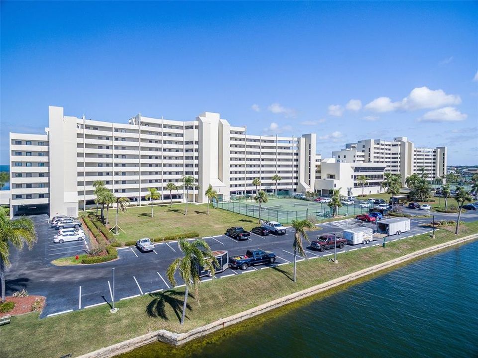 En Venta: $218,000 (2 camas, 2 baños, 950 Pies cuadrados)