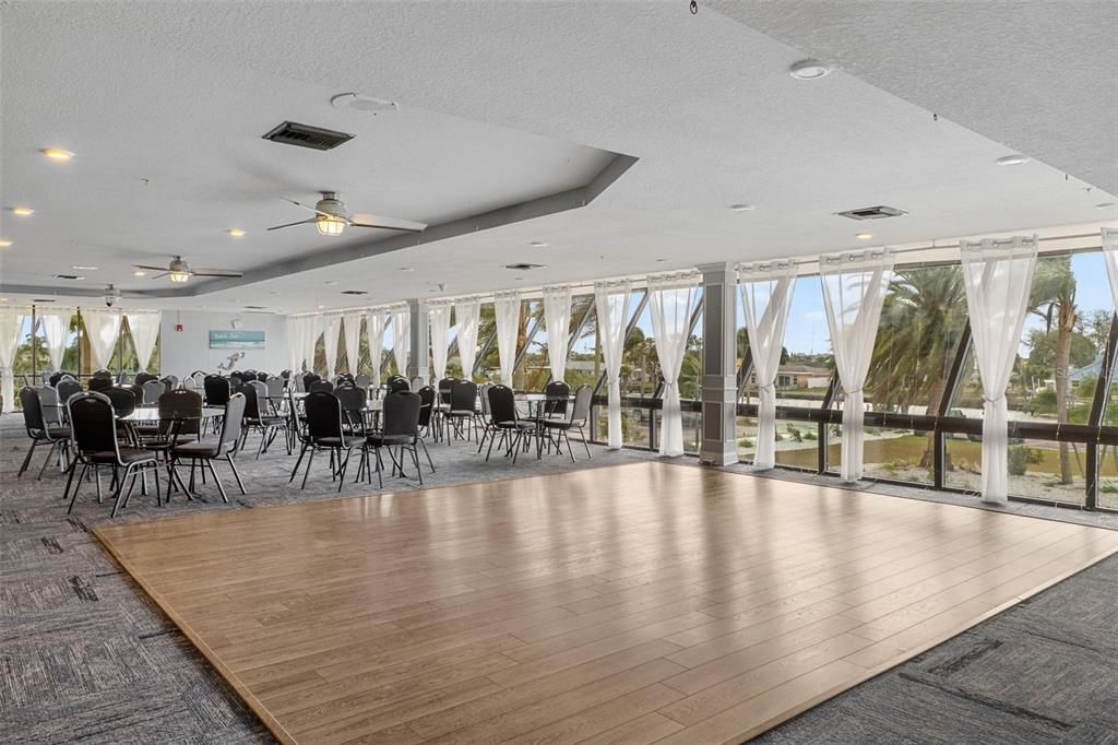 En Venta: $218,000 (2 camas, 2 baños, 950 Pies cuadrados)